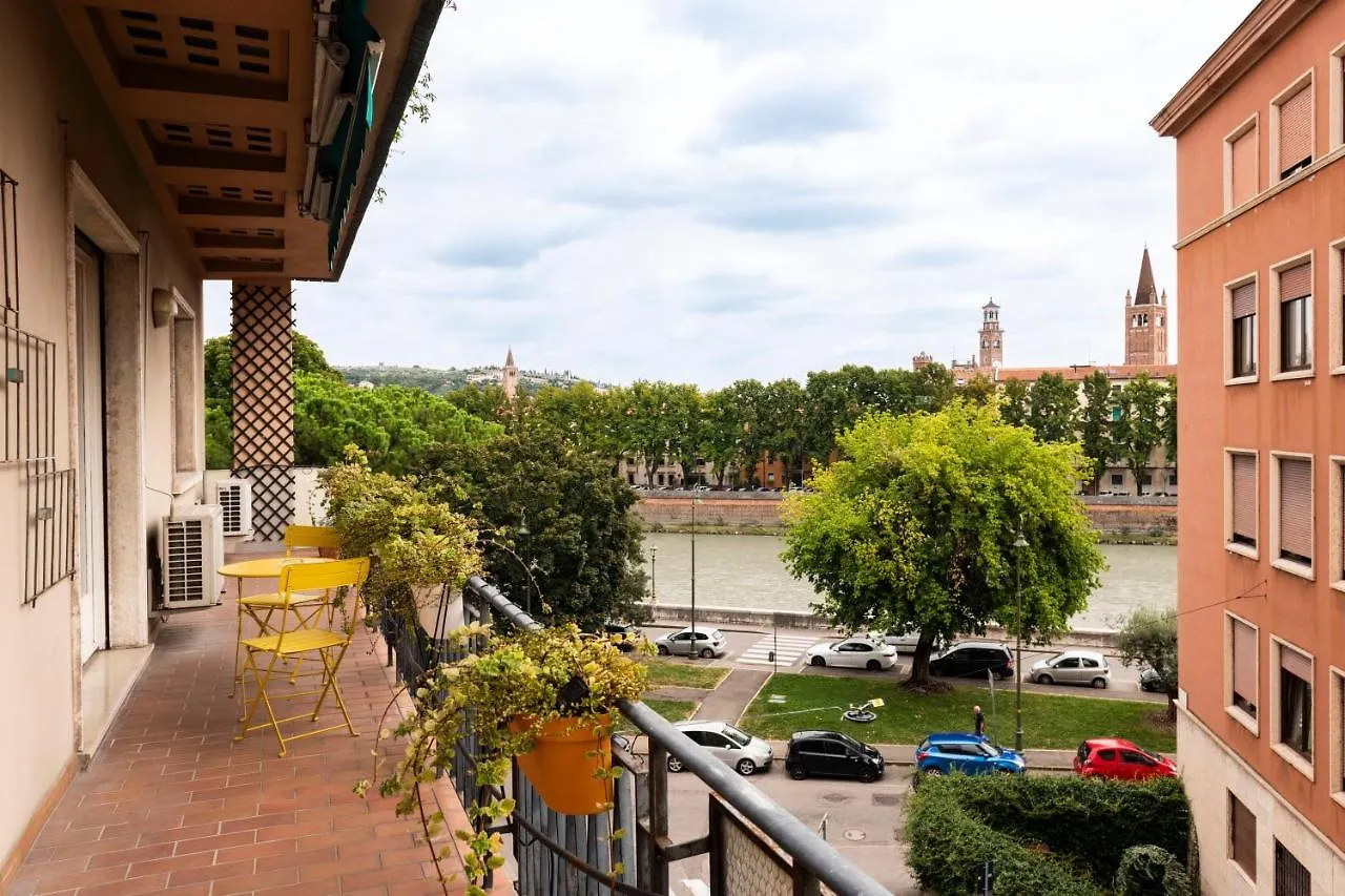 Riverview Luxury Flat Verona 0*,  Itálie