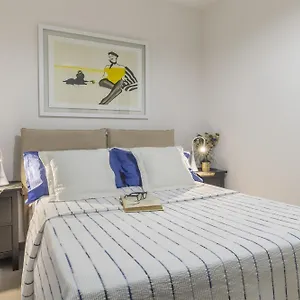  Apartment Valley House